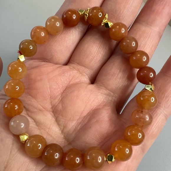 Rich red agate 8mm with alluvial gold beads stretchy bracelet - Picture 2 of 7